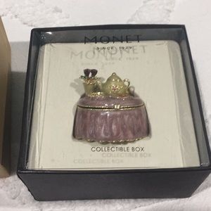 Monet keepsake - Tea Table Mom’s Keepsake